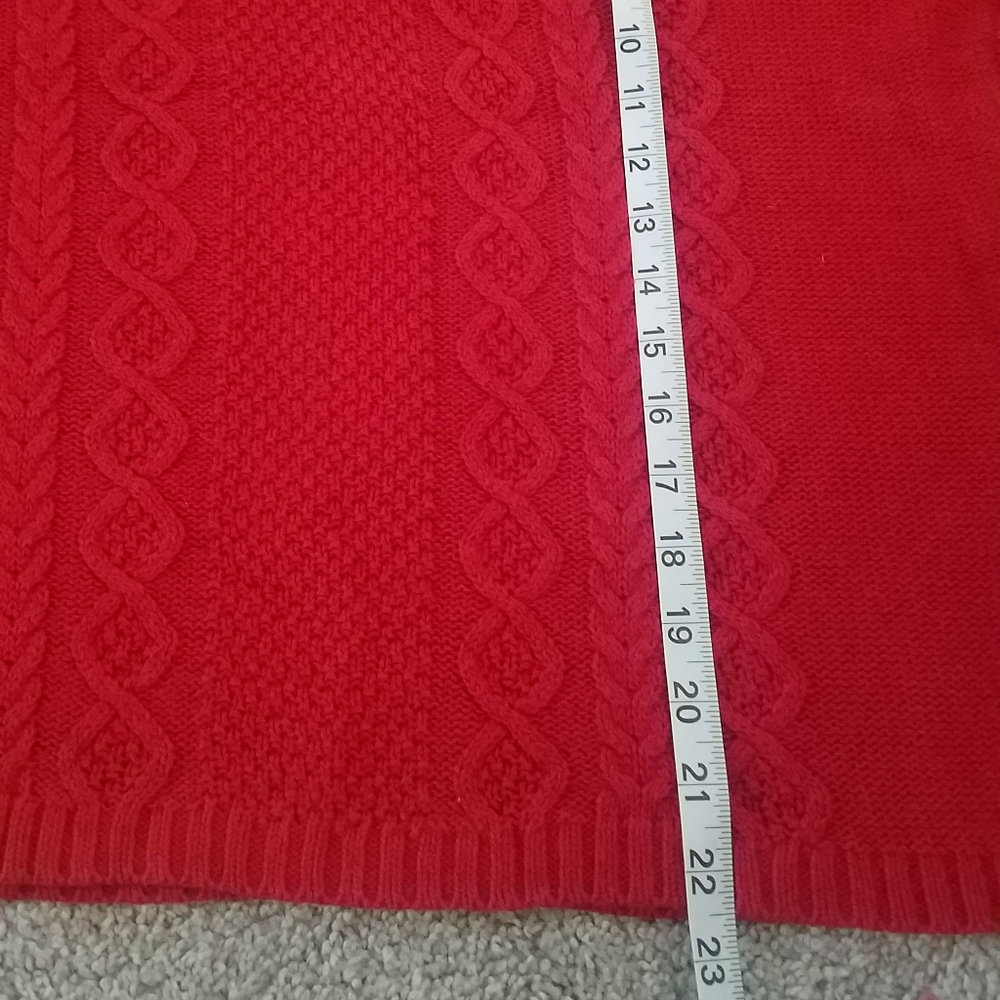 Red sweater - Picture 5 of 6